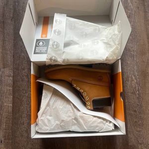 NEW Timberland 6-Inch Waterproof Mens Leather Boots, Wheat Nubuck Size 9